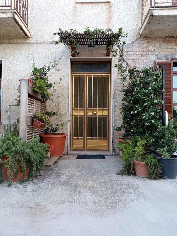 B&B La Ciammaruca Pollutri Exterior photo